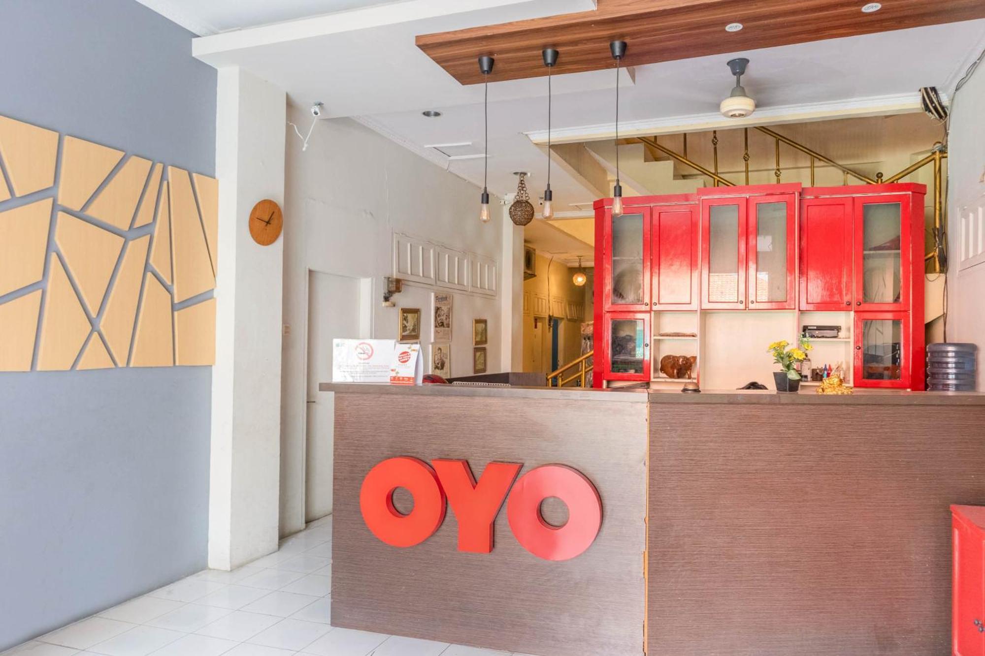 Oyo 1111 Pasar Baru Inn Jakarta Eksteriør bilde