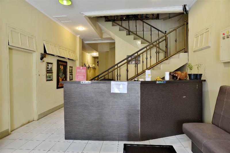 Oyo 1111 Pasar Baru Inn Jakarta Eksteriør bilde